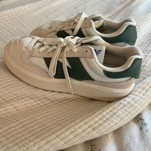 New Balance CT302 green and white